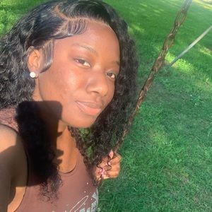 Meet your Posher, Shay